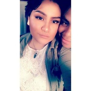 Meet your Posher, Briana